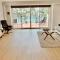 Denhams Beach side holiday apartment