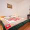 Studio Cres 7984a