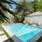 Modern Bungalow with a Pool in Larchmont Village - Los Angeles