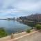 Soleado, Calido y Gran Depto al lado del lago.