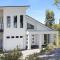 Seascape Retreat - Magnificent 5 Bedroom Home