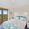 Ocean Breeze Fairhaven - BYO Linen