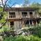 Attic Monkey Hostel - Old Manali - Manāli