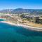 Boutique seafront apartment