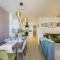 Bressingham - 2 Bedroom Luxury Apartment by Mint Stays