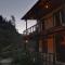 Attic Monkey Hostel - Old Manali Attic Monkey Hostel - Old Manali