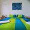 Ten RooMs