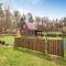 3 Bedroom Cozy Home In Jedwabno