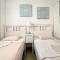 3-Bed Flat, Ocean Garden, Heated Pool, Parking, PP207