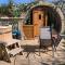 Romantic escape luxury Hobbit house with Hot tub! - Sheerness