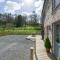 Wisteria Cottage - Bwthyn yr Ardd - Ystrad Meurig