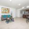 Spacious entire Apartment with Free Parking - Hollywood