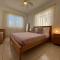 Beautiful 2 Bed Apartment in Peyia Valley, Paphos