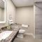 Super 8 by Wyndham Sarnia ON