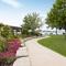 Super 8 by Wyndham Sarnia ON