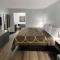 Super 8 by Wyndham Pigeon Forge Downtown - بيدجن فورج