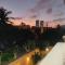 Waypoint Hotel