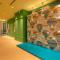 Roaders Plus Hotel - Theme Roaders Plus Hotel - Theme