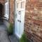 Large Cottage, Beach, Pubs Shops, Netflix, BBQ, Dog Friendly