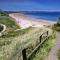 Large Cottage, Beach, Pubs Shops, Netflix, BBQ, Dog Friendly