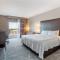 Orangewood Inn & Suites Kansas City Airport
