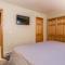 Updated 5 Bedroom 3 bathroom townhome Slopeside at 1849 Condos 671 sleeps 10