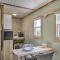 Explore New River Gorge: Quiet Couple’s Retreat