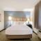 Sonesta Simply Suites Hampton