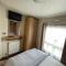 Impeccable 4-Bed Caravan in Clacton-on-Sea - Clacton-on-Sea