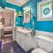 Elegant 1905 Home Steps to Torch Lake and Dtwn - Alden