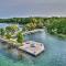 Elegant 1905 Home Steps to Torch Lake and Dtwn - Alden