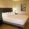 Americana Modern Hotel - Redding