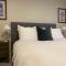 West End Precinct 2 Bedroom Apartment close to walkway and ocean - 新普利茅斯