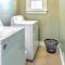 Sweetwater Hideaway - Blocks to Lake Erie!