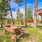 Less Than 1 Mi to Lake Granby Log Cabin with Fire Pit - غراند ليك
