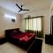 Serene 2BHK condo surrounded with greenery. - 门格洛尔