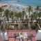 Casual Pop Art Benidorm by Casual Hoteles
