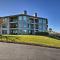 Pool and Dock Access Lakefront Hot Springs Condo! - 温泉城
