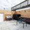 TRIG-Private Studio, Courtyard, Walk to Fistral