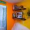 The Studio Under The Wall, a colourful, small and unique one bedroom studio in Comares - Комарес