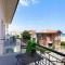 Beach House Holiday Apartments