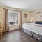 Sea Escape - Condo with Pool Hot Tub Plus Private Community Beach