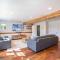 The Villa - Industrial Farmhouse with Hot Tub