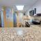 Castaways 2C condo - غولف شورز