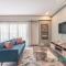Chic Fully Serviced Apartment at Regatta Living II - 705