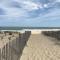 Summer Sands at 80 East - 大洋城