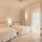 Go away to this charming apt at Sublime w private jacuzzi included