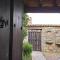 Casa Rural Lucía es una casa rural amplia con pat