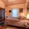 4 Bedroom Amazing Home In San Miniato