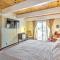 Château Forêt in Big Bear with Hiking Trail Access - مدينة بيغ بير